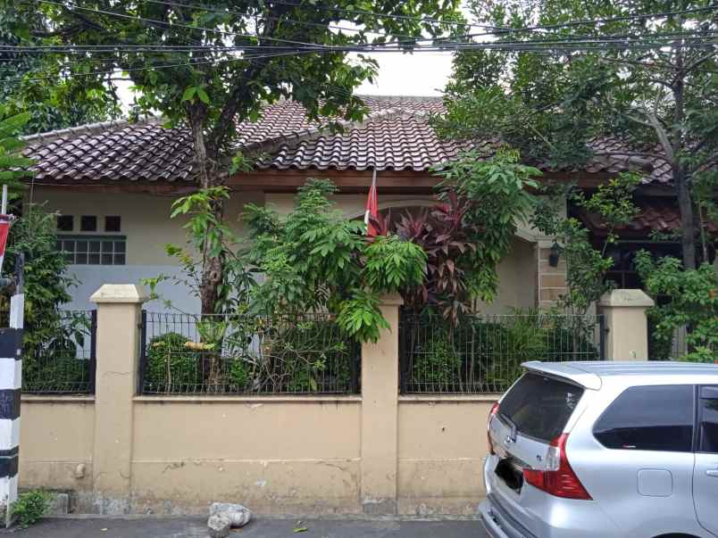dijual rumah pela mampang
