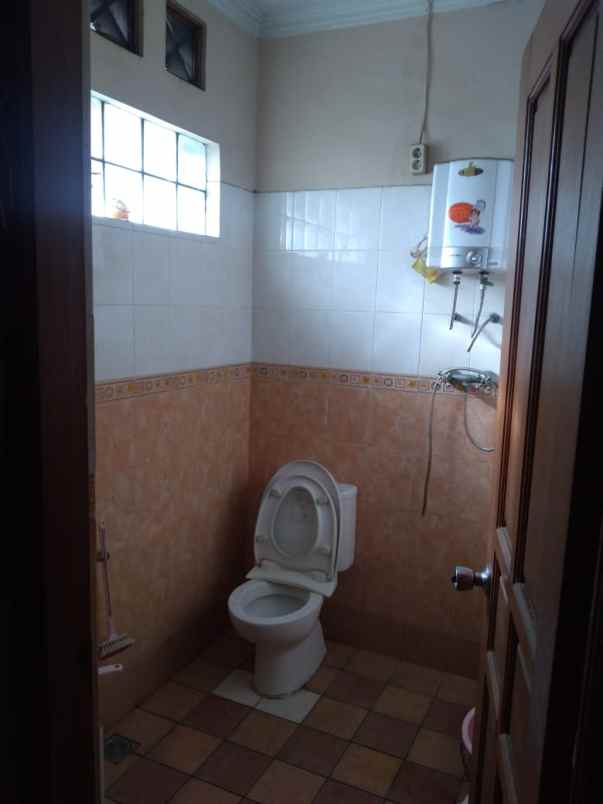 dijual rumah pela mampang