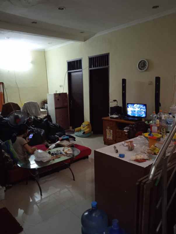 dijual rumah pela mampang