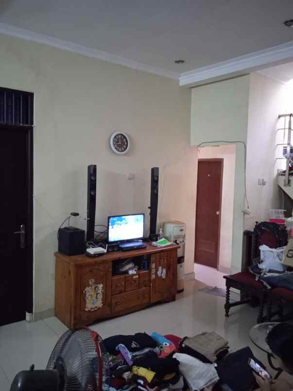 dijual rumah pela mampang