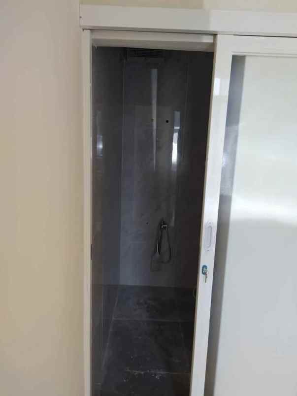 dijual rumah pelabuhan bakahuni sukun