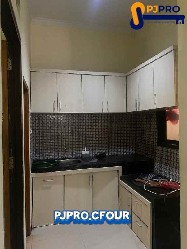 dijual rumah perumahan griya asri taman