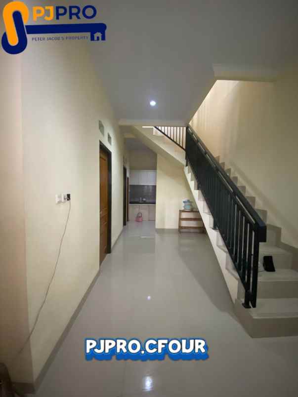 dijual rumah perumahan griya asri taman