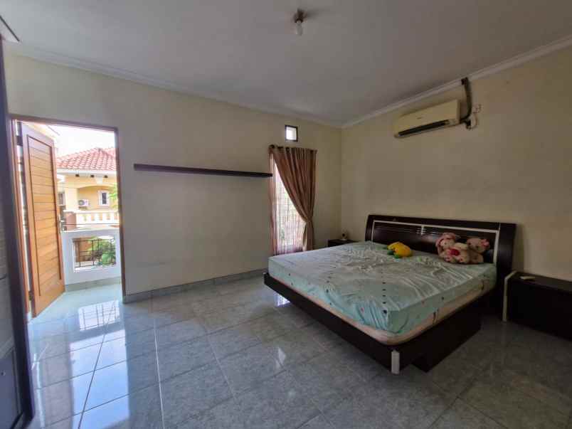 dijual rumah perumahan jatinegara baru