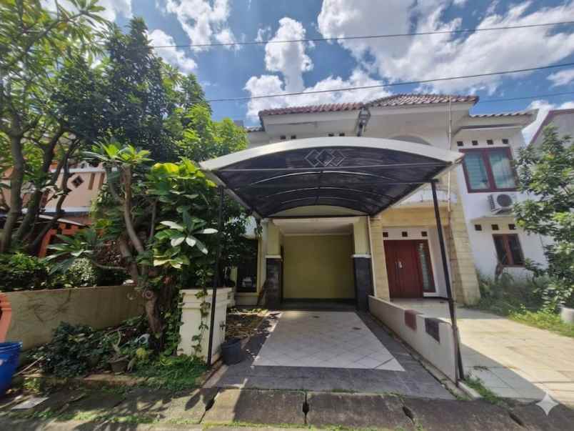 dijual rumah perumahan jatinegara baru