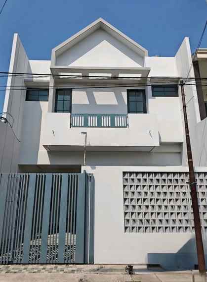 dijual rumah perumahan kepuh permai