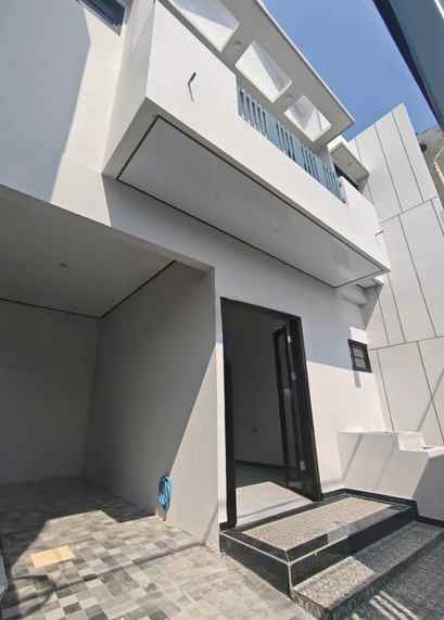 dijual rumah perumahan kepuh permai
