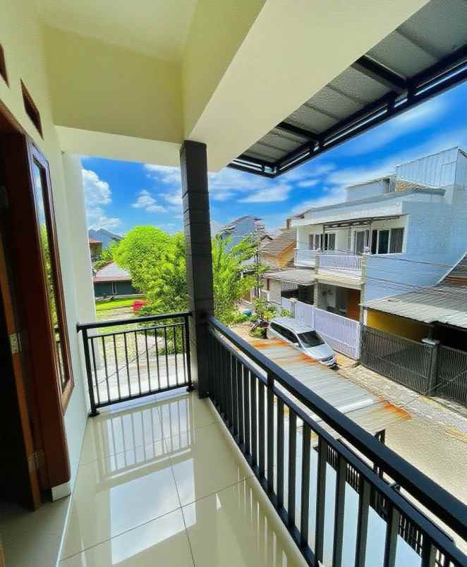 dijual rumah perumahan pertama buah