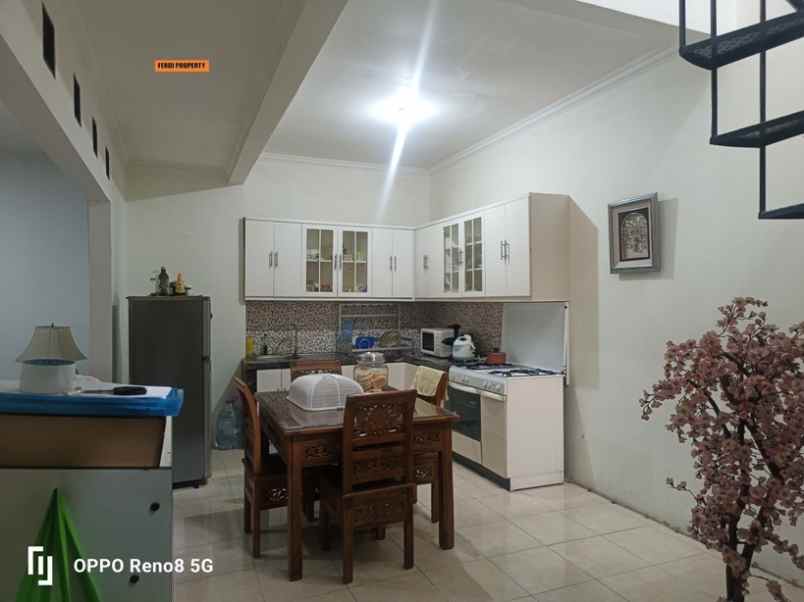 dijual rumah perumahan raffles hills