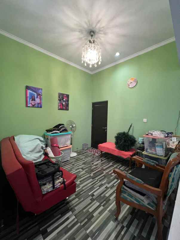 dijual rumah perumnas rawalumbu bojong