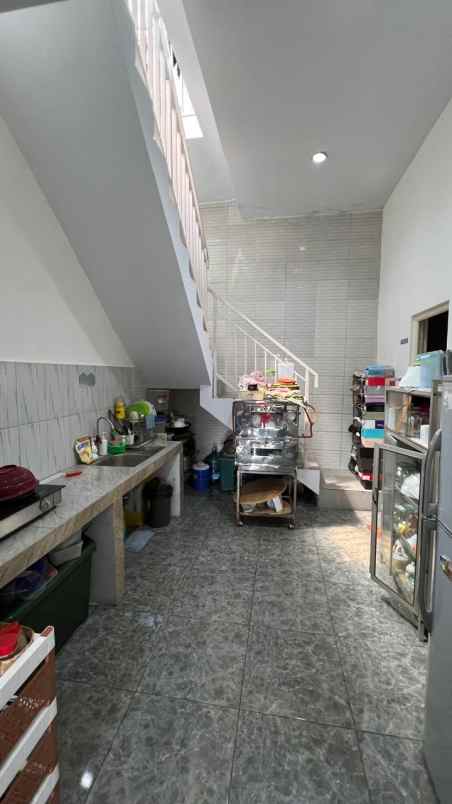 dijual rumah perumnas rawalumbu bojong