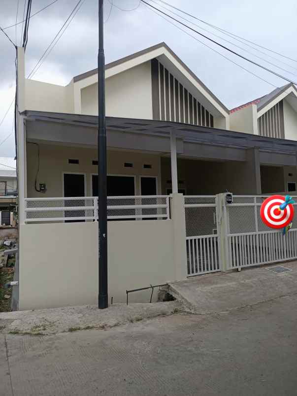 dijual rumah pesona anggrek