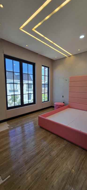 dijual rumah pinewood grand kenjeran