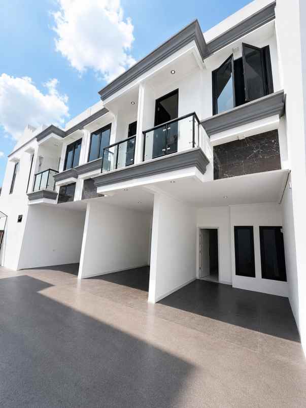 dijual rumah pisangan timur