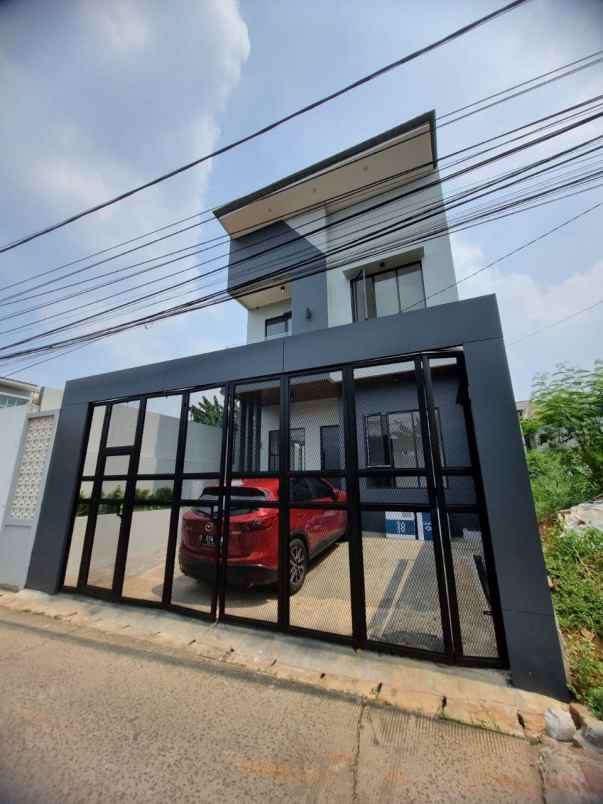 dijual rumah pondok aren