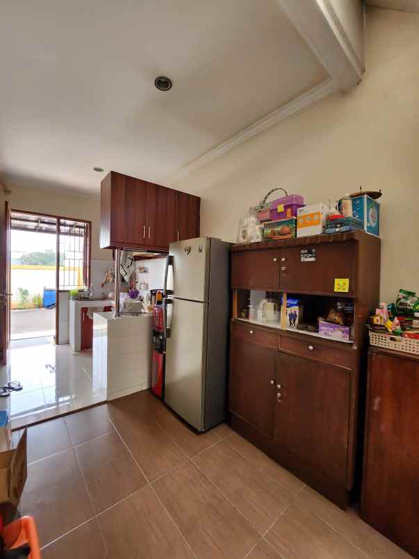 dijual rumah pondok bambu