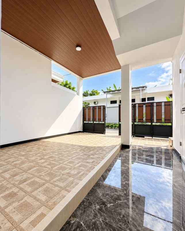 dijual rumah pondok bambu