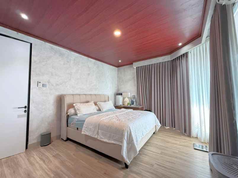 dijual rumah pondok indah jakarta selatan