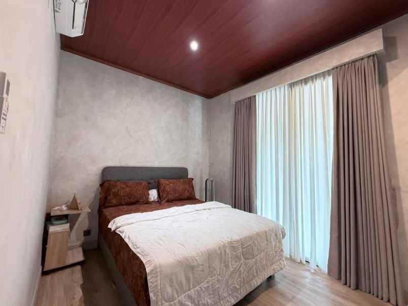 dijual rumah pondok indah jakarta selatan