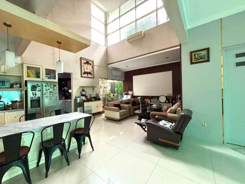 dijual rumah pondok kelapa