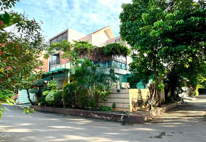 dijual rumah pondok kelapa