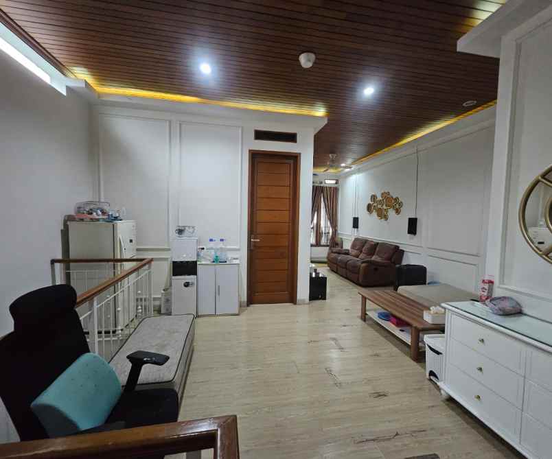 dijual rumah pondok labu cinere depok