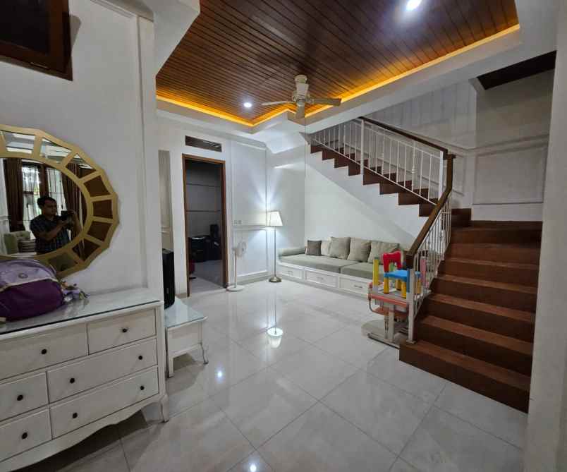 dijual rumah pondok labu cinere depok