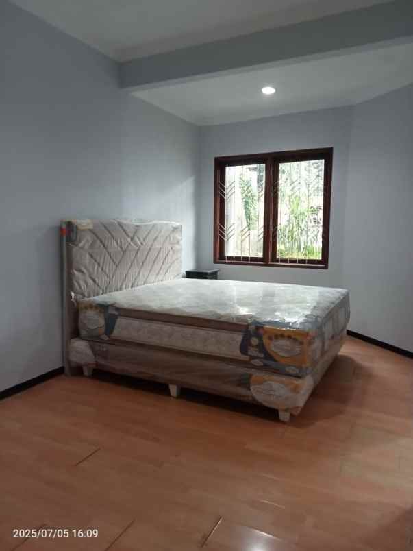 dijual rumah pondok nirwana