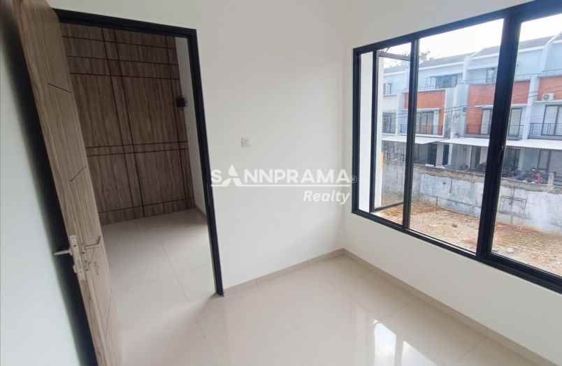 dijual rumah pondok petir