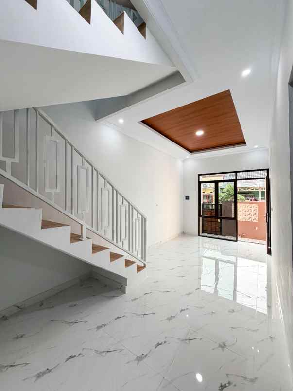 dijual rumah pondok ungu permai
