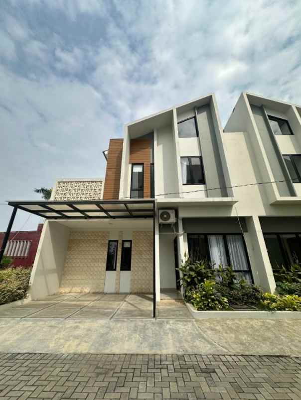 dijual rumah prima harapan regency