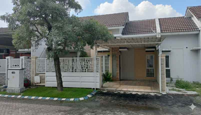 dijual rumah psj cluster valencia