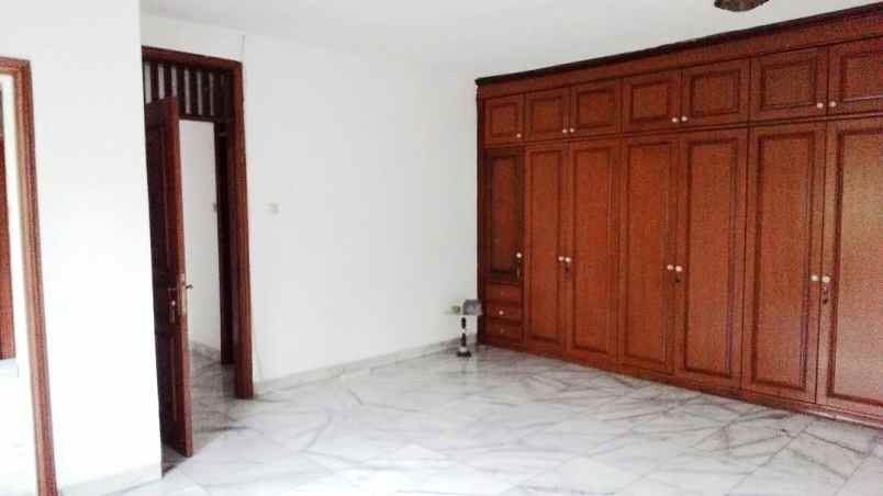 dijual rumah puri cinere jl ciloto