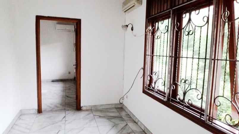 dijual rumah puri cinere jl ciloto