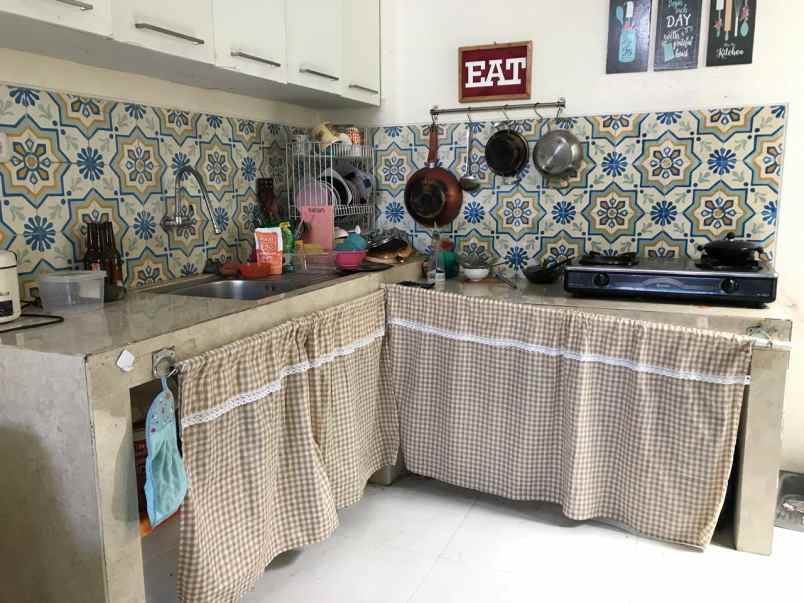dijual rumah puri mas legian