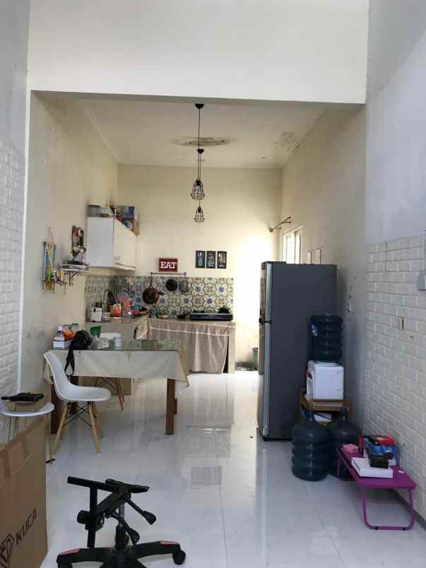 dijual rumah puri mas legian