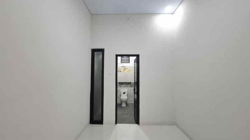 dijual rumah purwomartani