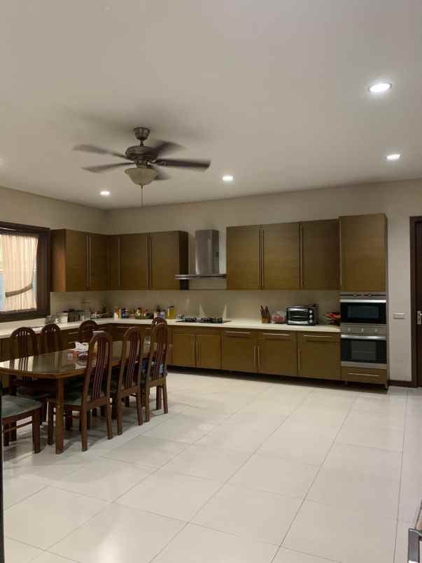 dijual rumah ragunan