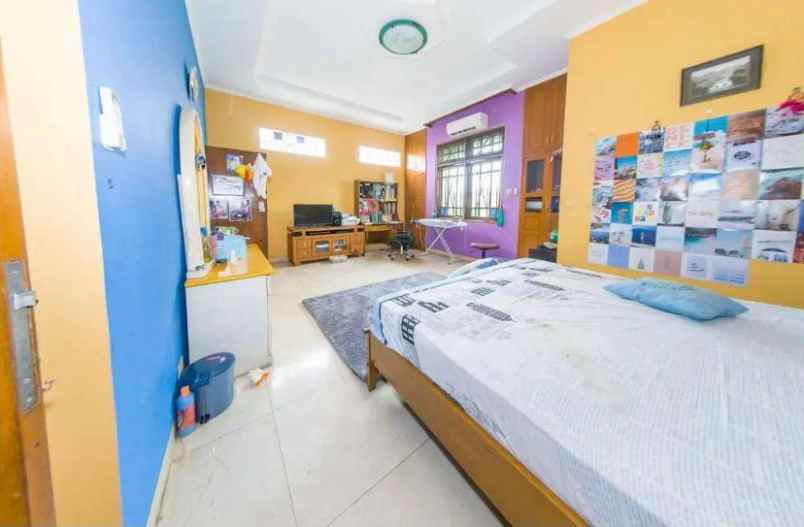 dijual rumah rempoa ciputat