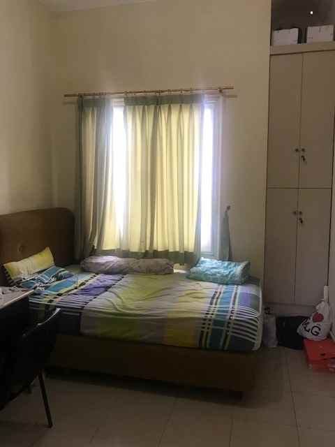 dijual rumah royal gading mansion