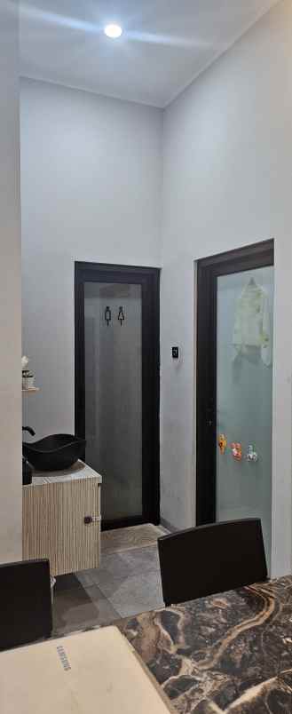 dijual rumah rumah mewah cluster