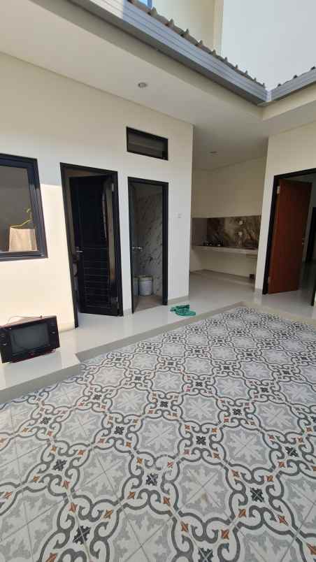 dijual rumah rungkut mapan