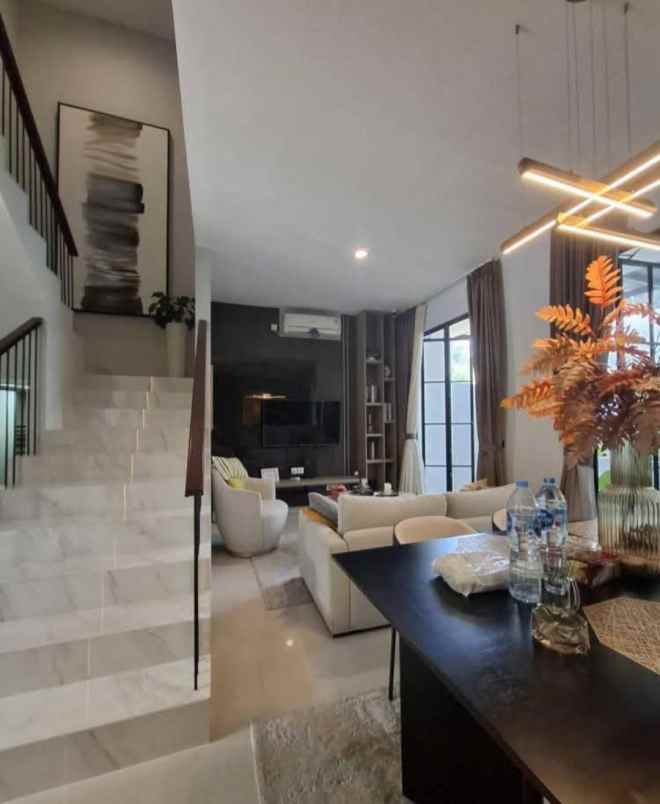 dijual rumah sambiroto