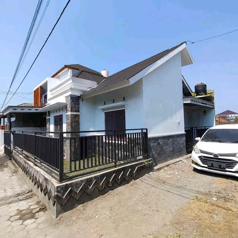 dijual rumah sardonoharjo