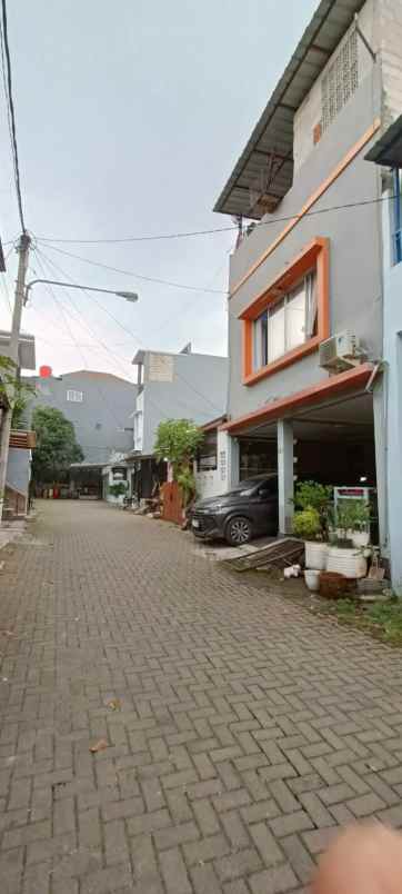 dijual rumah sariwangi parongpong