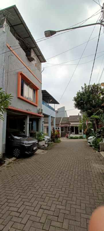 dijual rumah sariwangi parongpong