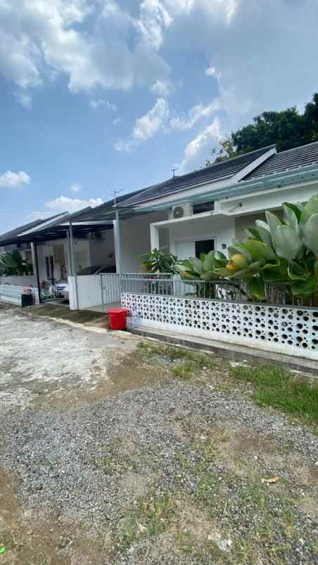 dijual rumah sedayu