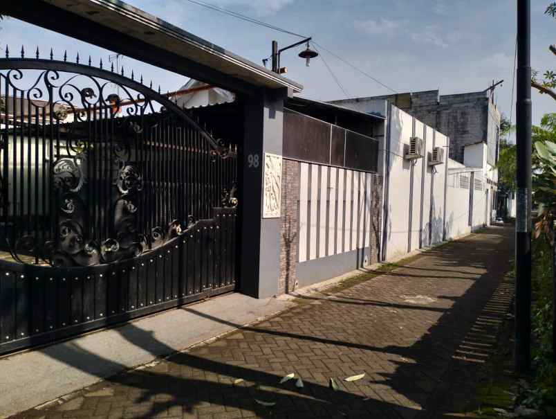 dijual rumah sekarpuro pakis malang