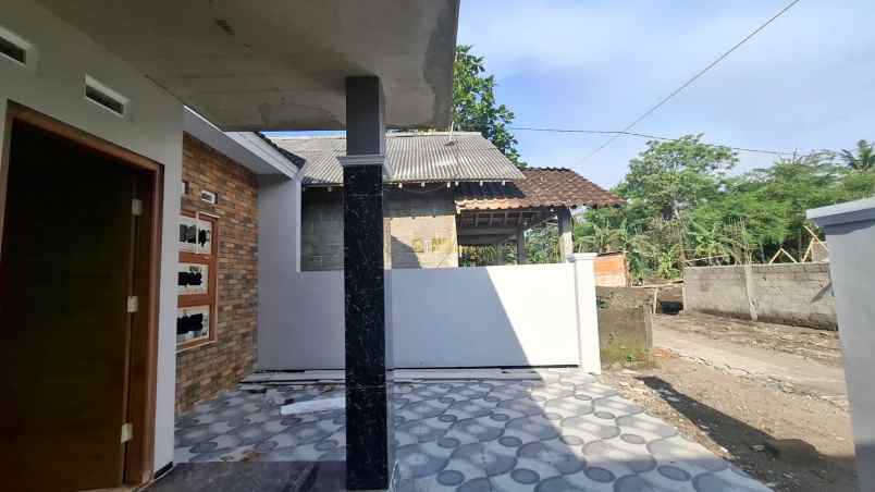 dijual rumah selomartani kalasan sleman