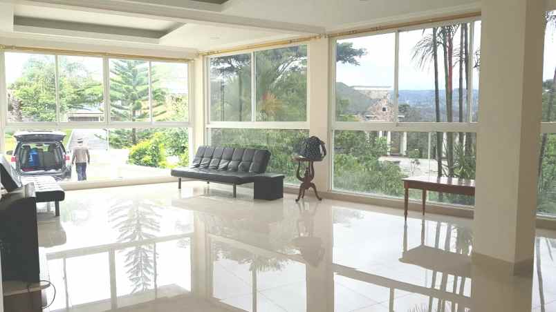 dijual rumah sentul city